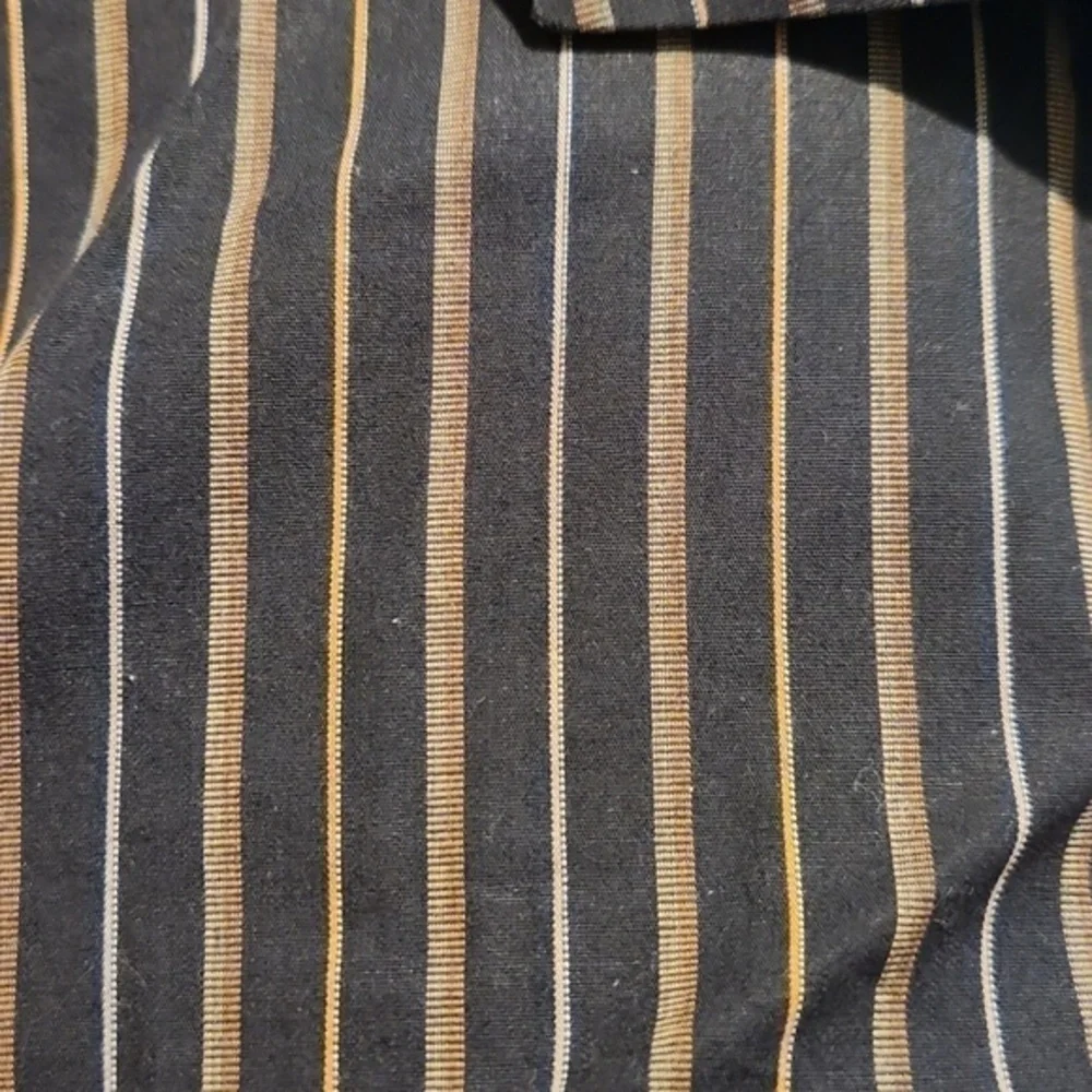 [Banana Republic] Brown Striped Long Sleeve Button Down - Size M